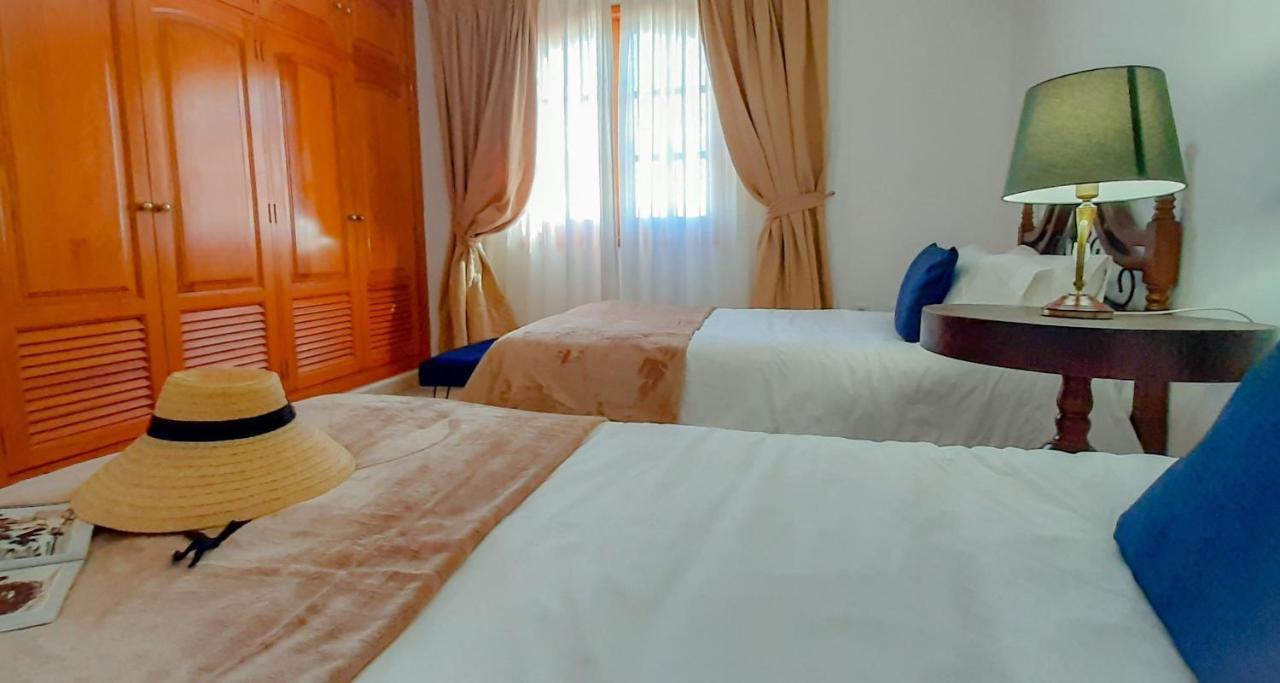 Alizuth Villa ปูแอร์โตเดลคาร์เมน ภายนอก รูปภาพ